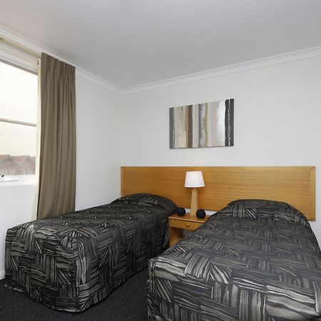 Hillarys Marina Apartment Перт Экстерьер фото